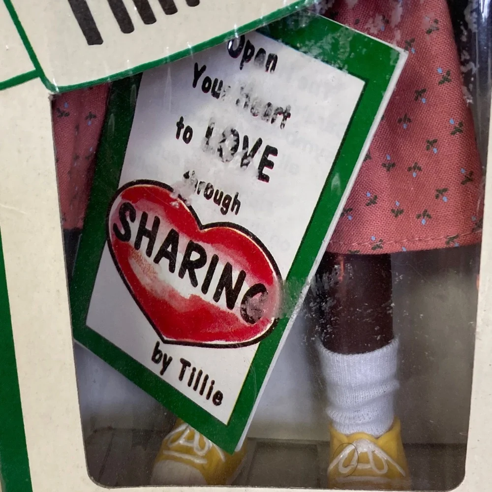 SARAH'S GANG FROM SARAH'S ATTIC - Tilly Teaches Sharing Booklet.NIB - Picture 3 of 11